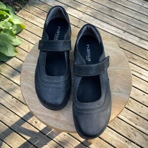 Halsa “Aloe” Women's Leather Mary Jane, 9 Wide.